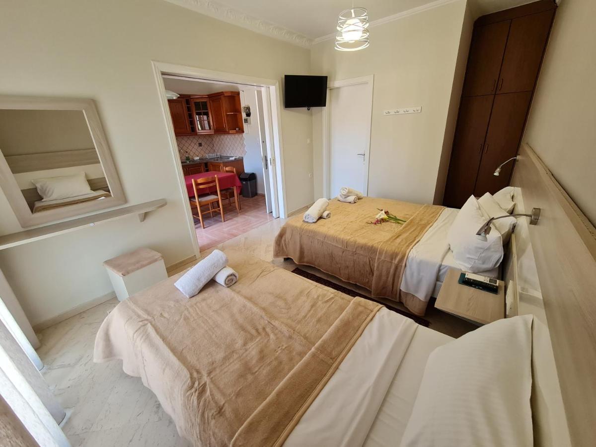 Zigos Apartments 伊古迈尼察 外观 照片