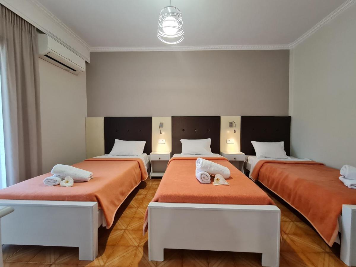 Zigos Apartments 伊古迈尼察 外观 照片